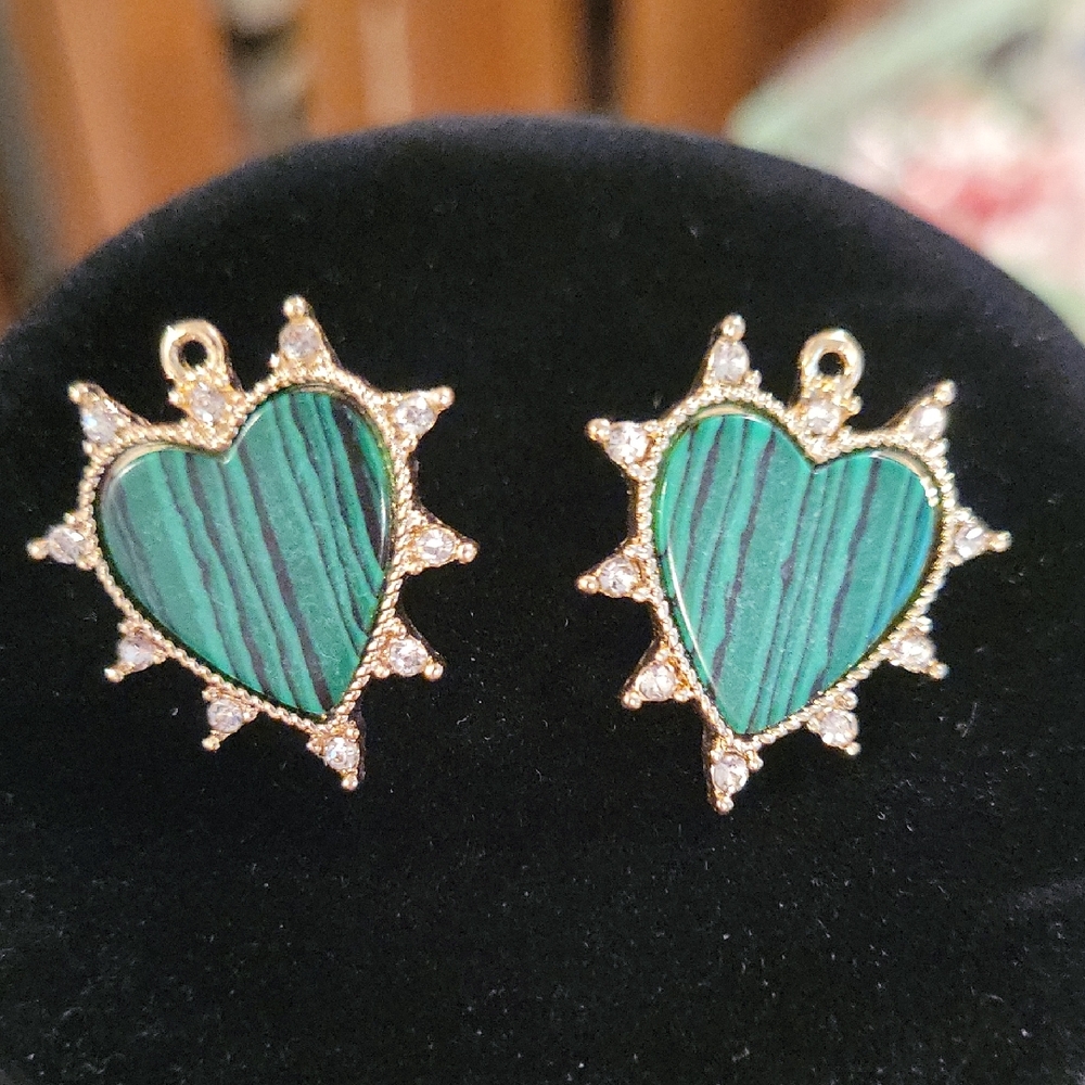 Agate Design Heart Earrings (Pierced)